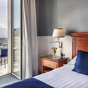 Otel Starhotels Terminus, Napoli