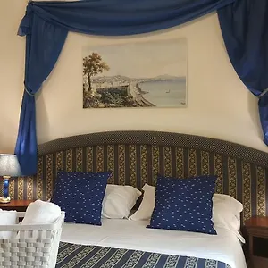 Konukevi Bed & Breakfast Napoli Centrale, Napoli
