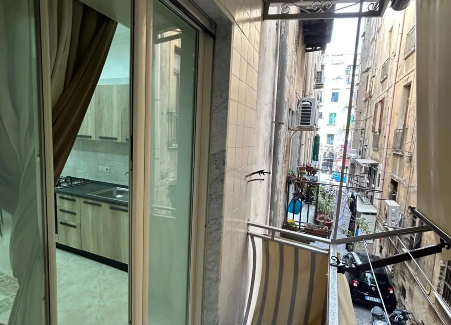 Dora House Valentino Apartment Naples 0*,  Italy